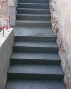 Escalier béton extérieur