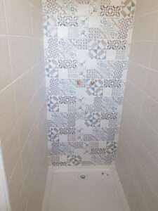 Faïence, pose de douche