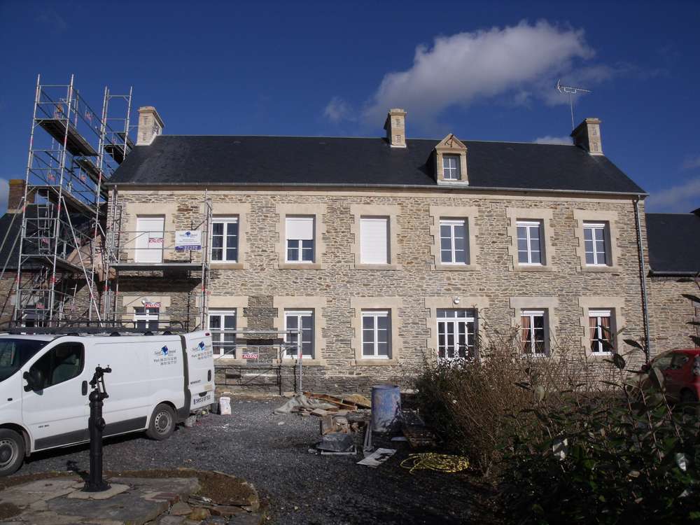 Joints à la chaux sur maison pierre