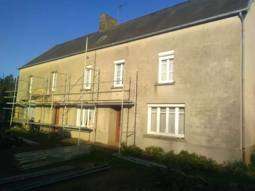 Rénovation maison en pierre, reconstruction, taille de pierre