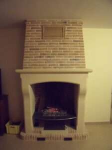 Construction cheminée pierre